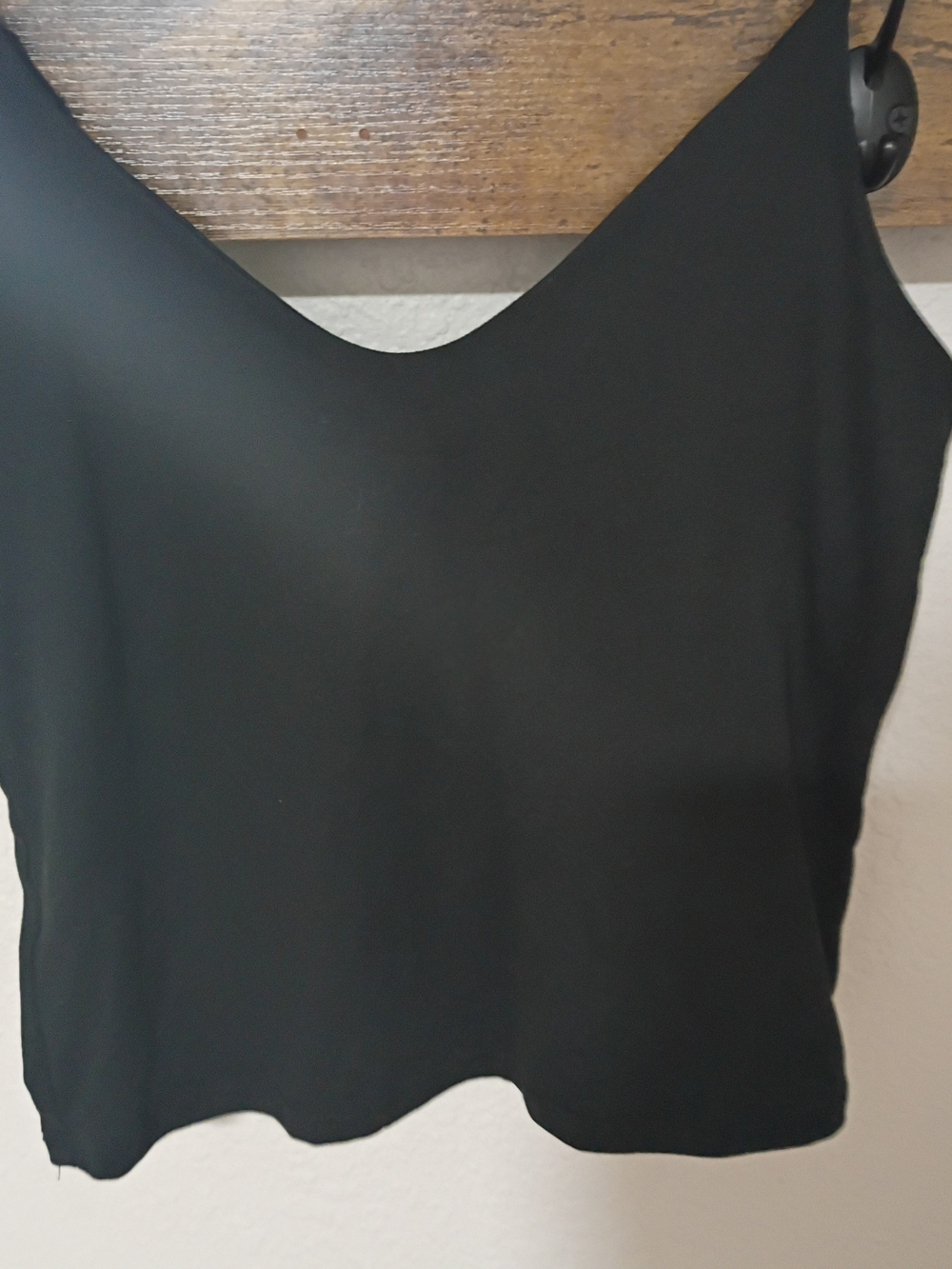 gaze Black Spaghetti Strap Crop Cami - Picture 5 of 5
